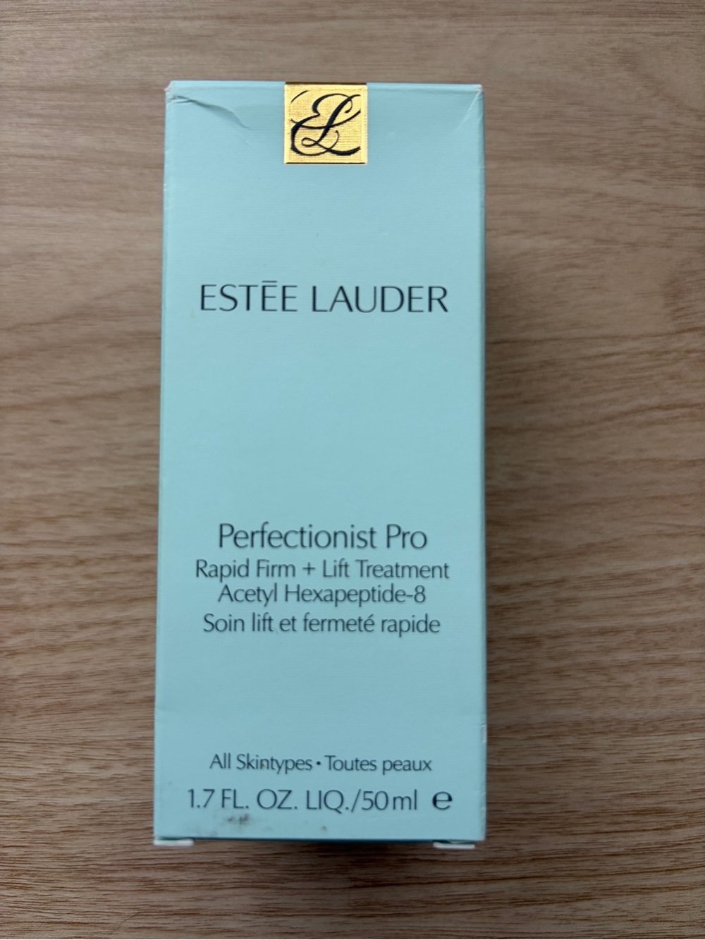 Perfectionist Pro Serum
Rapid Firm + Lift Treatment - 1.7 oz NWT